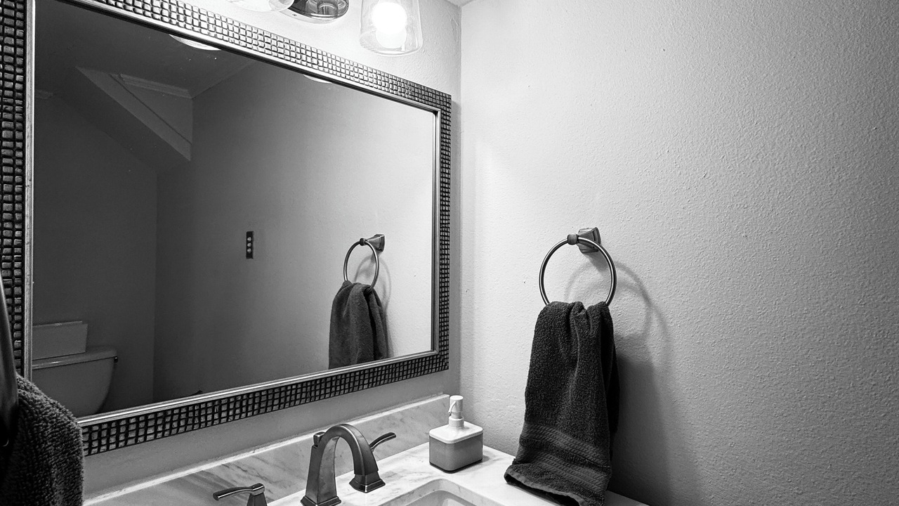 Photo of Bathroom in Palm Valley