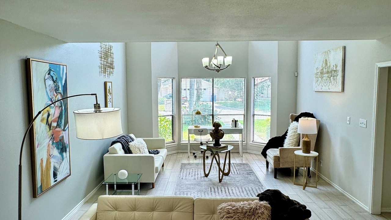 Photo of Livingroom in Palm Valley