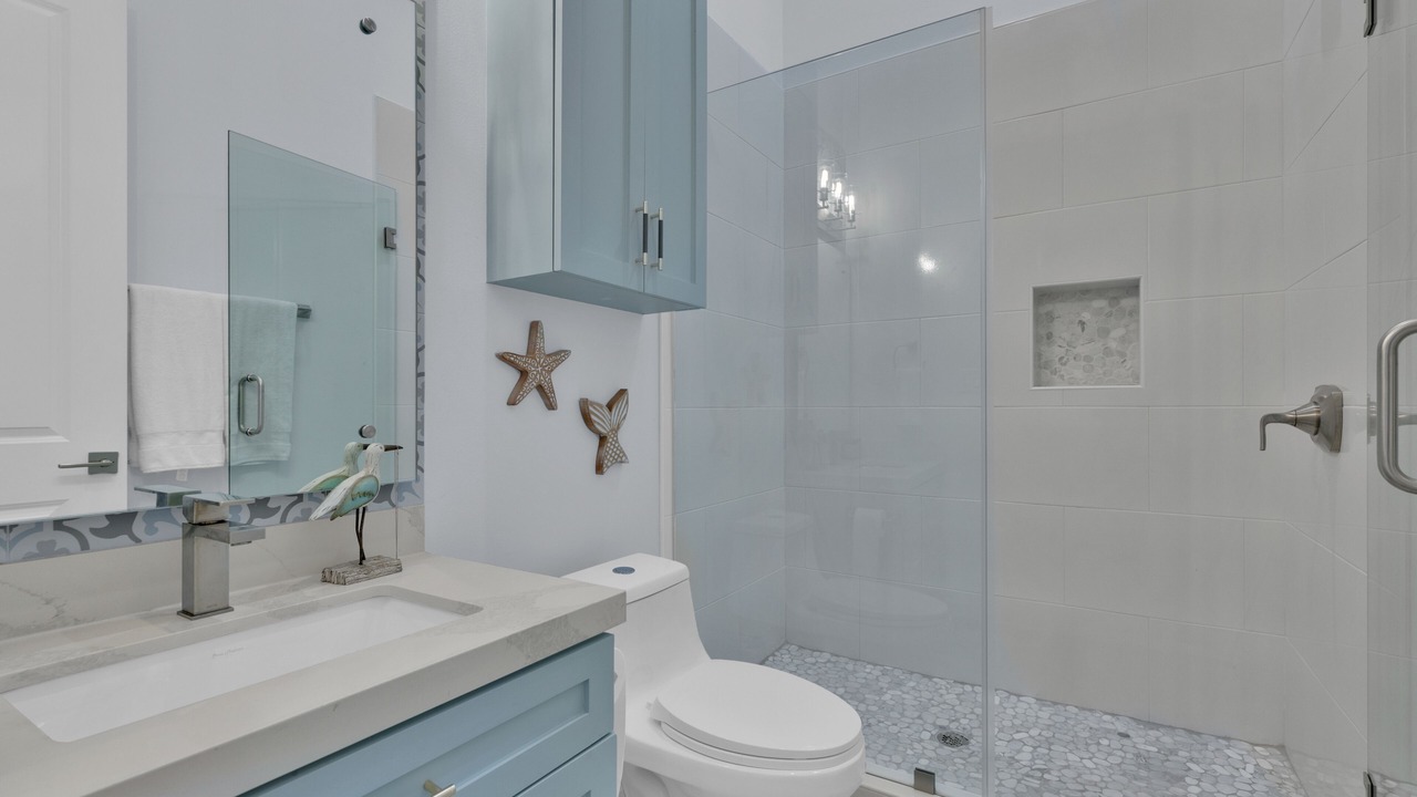 Photo of Bathroom in The Shores