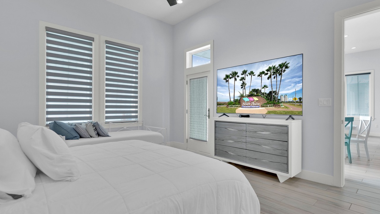 Photo of Bedroom in The Shores