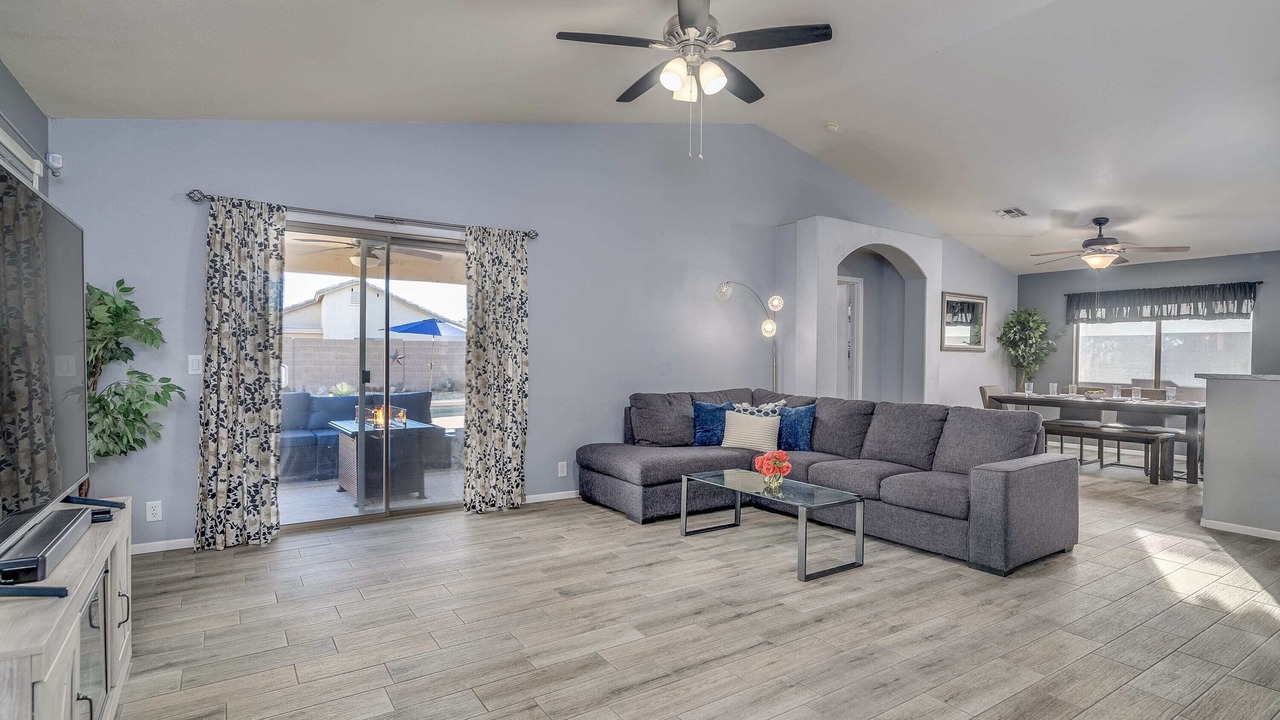 Photo of Livingroom in Springer Ranch