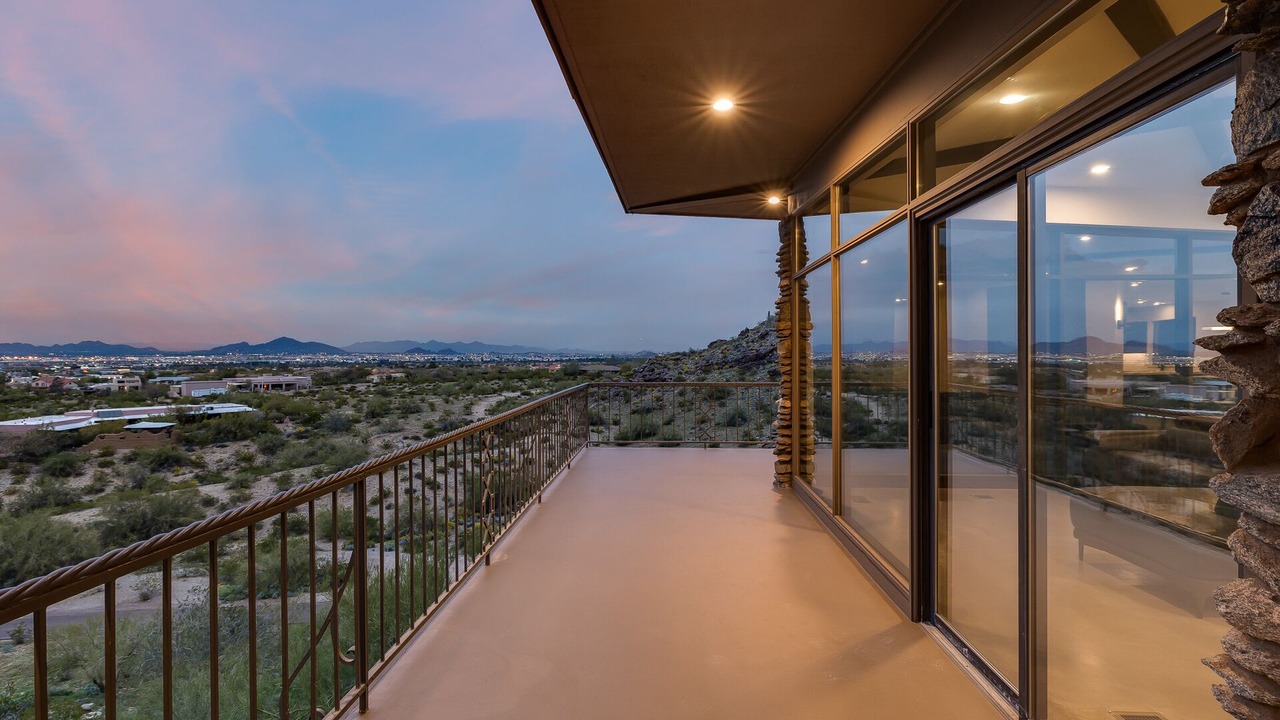 Photo of Patio Balcony in South Mountain