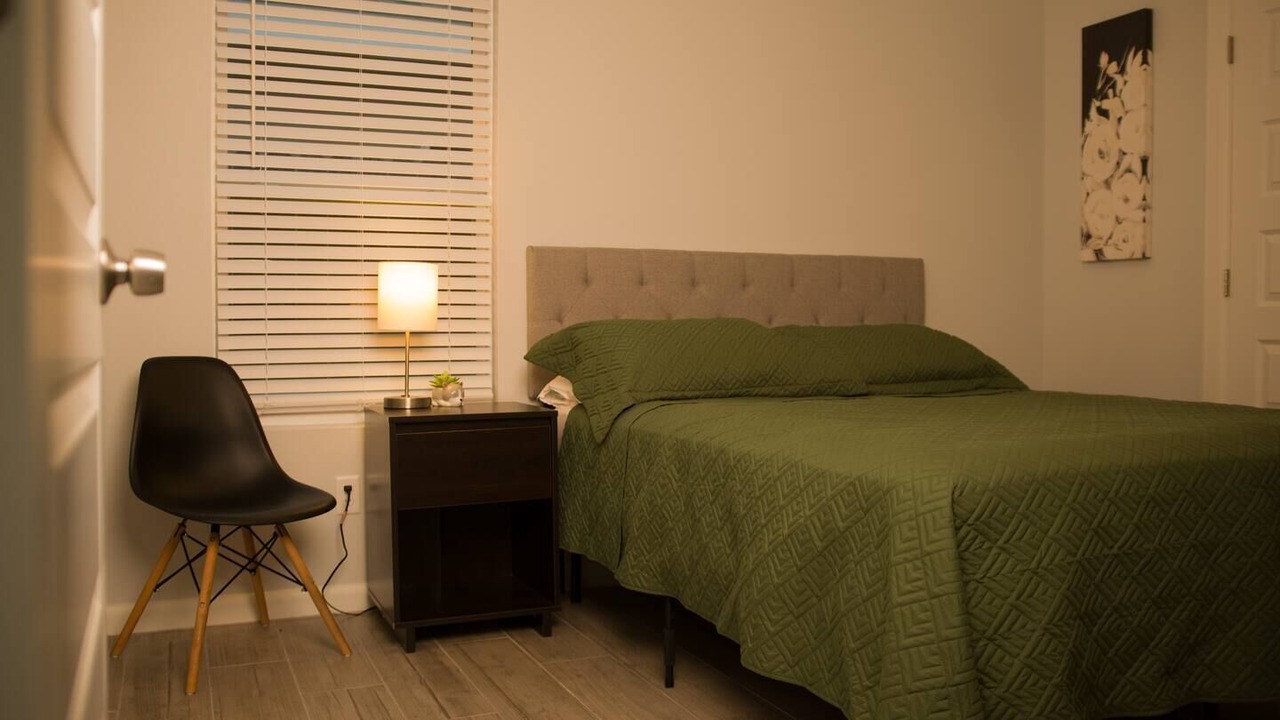 Photo of Bedroom in Edinburg