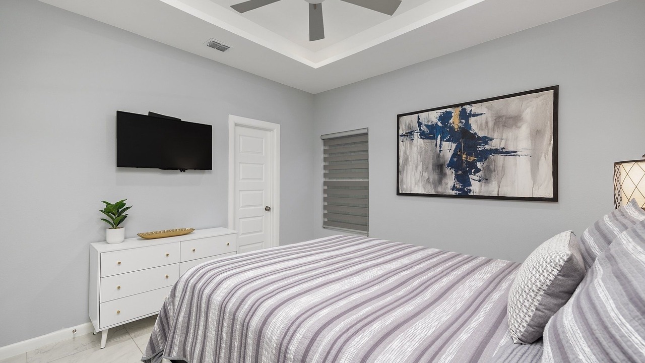 Photo of Bedroom in Edinburg