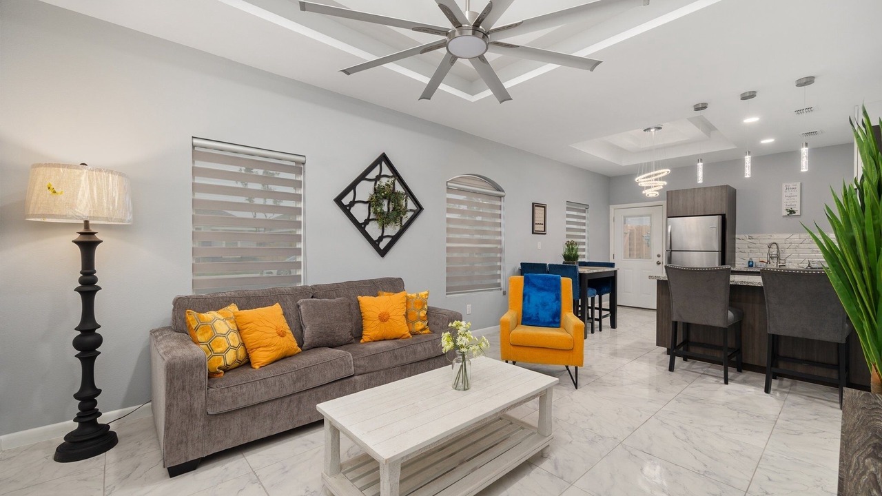 Photo of Livingroom in Edinburg
