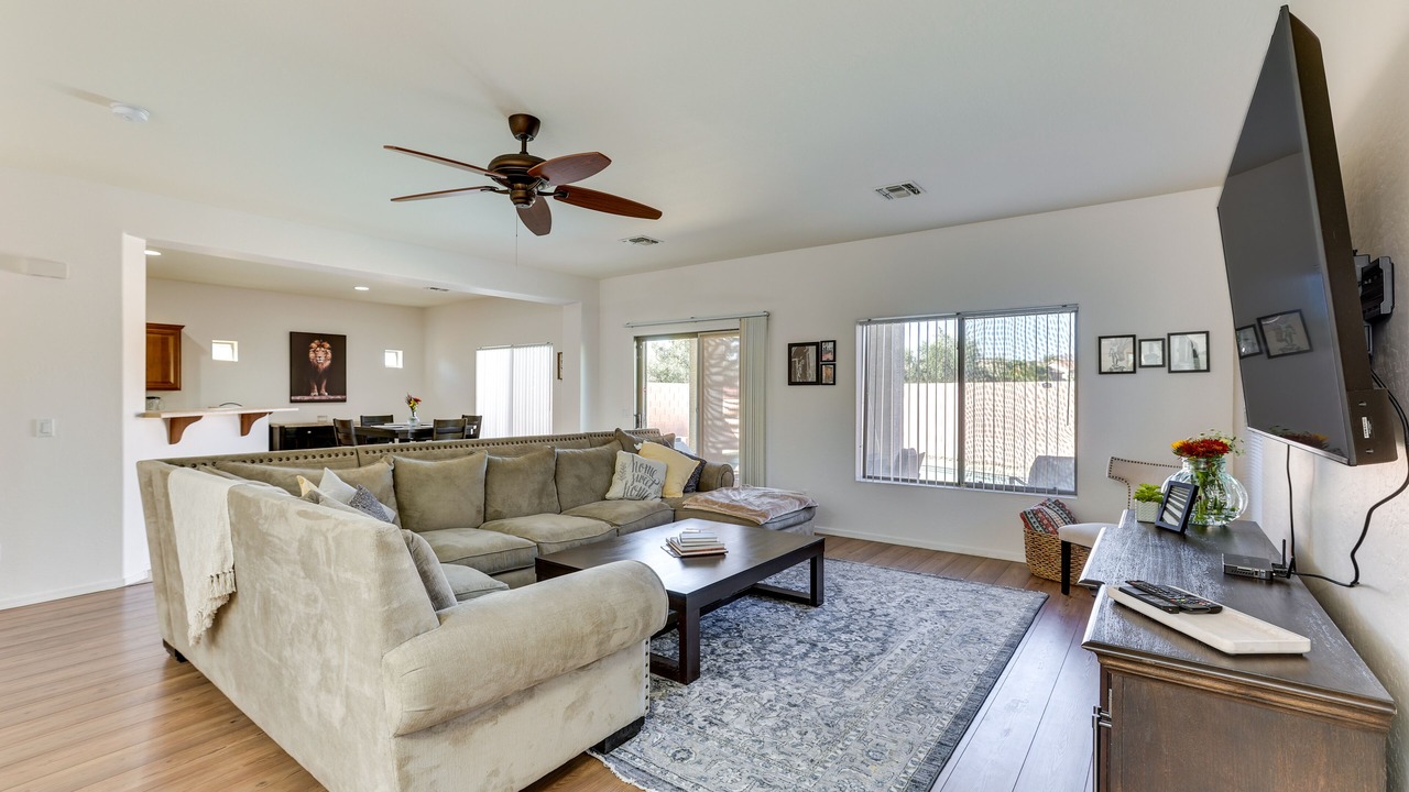 Photo of Livingroom in Surprise Farms