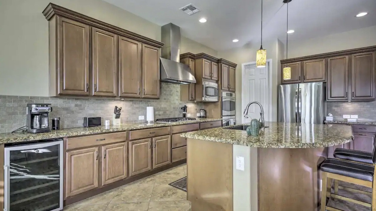 Photo of Kitchen in Montecito in Estrella