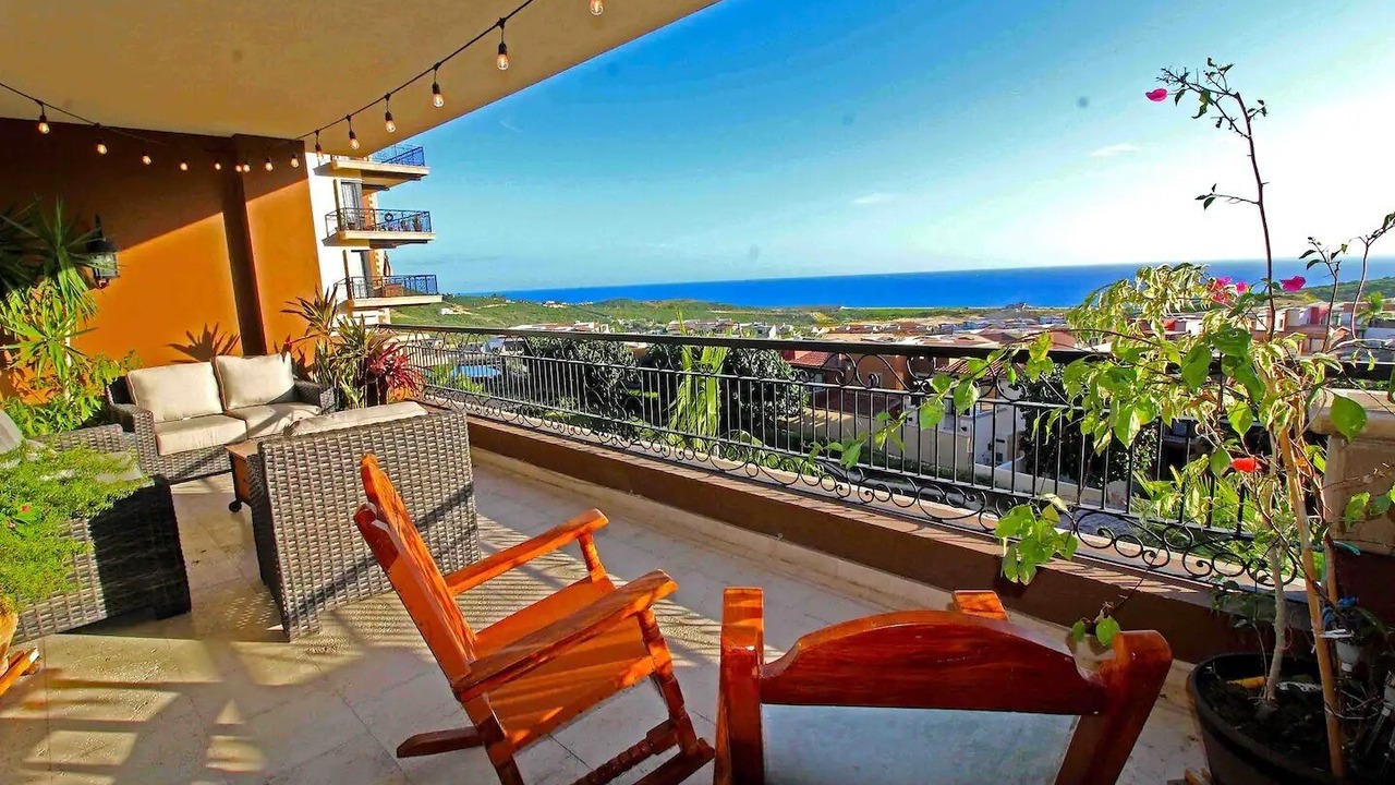 Photo of Patio Balcony in Sunset Beach