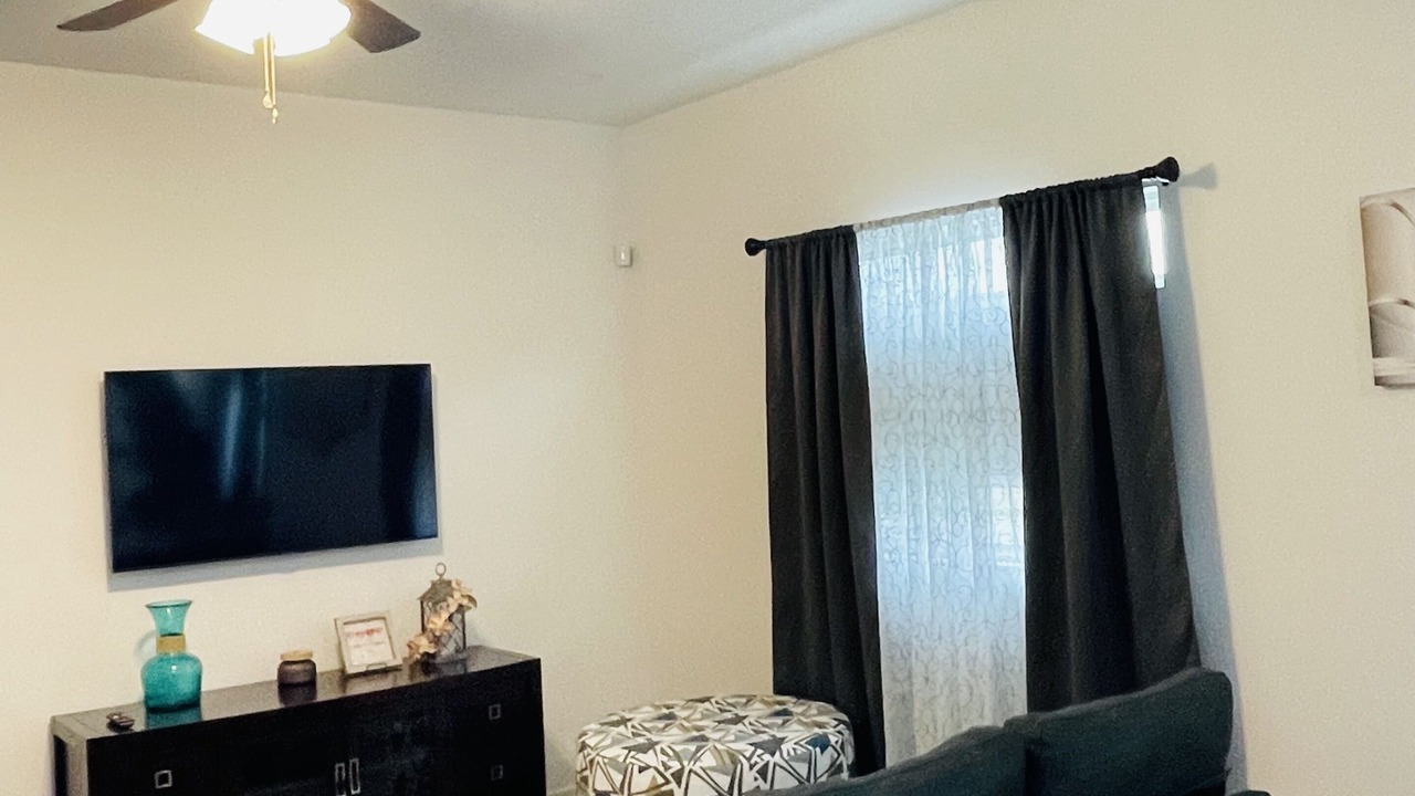 Photo of Livingroom in Pharr