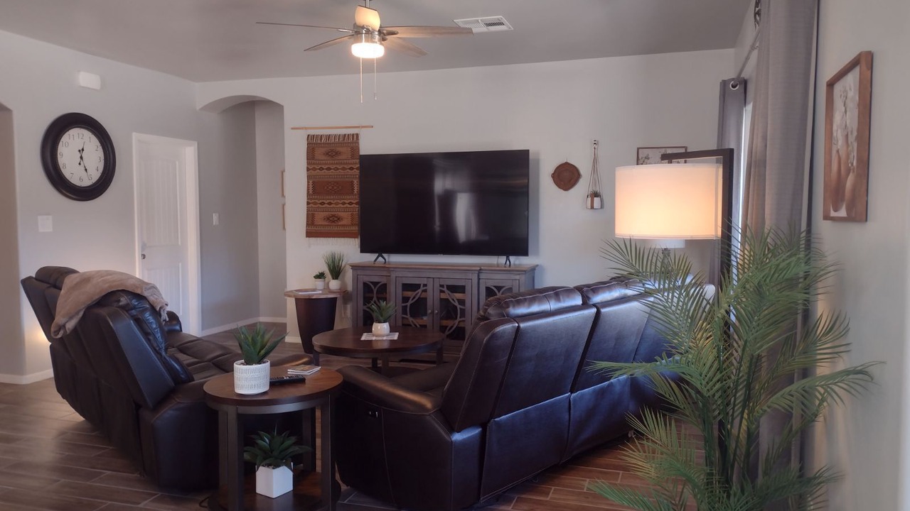 Photo of Livingroom in Foothills