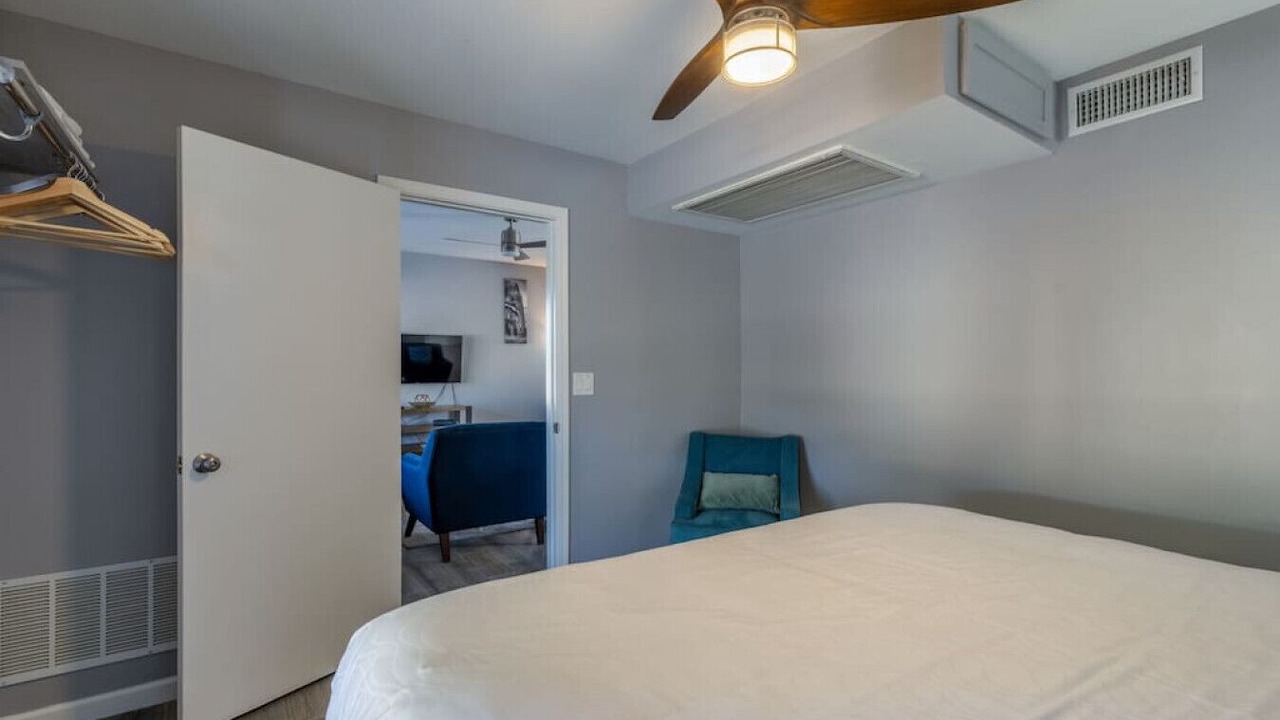 Photo of Bedroom in Raskin Estates