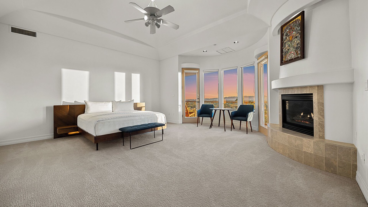 Photo of Livingroom in Copeland Hill