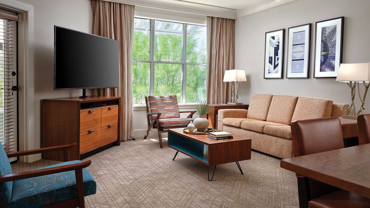 Photo of Livingroom in Desert Ridge