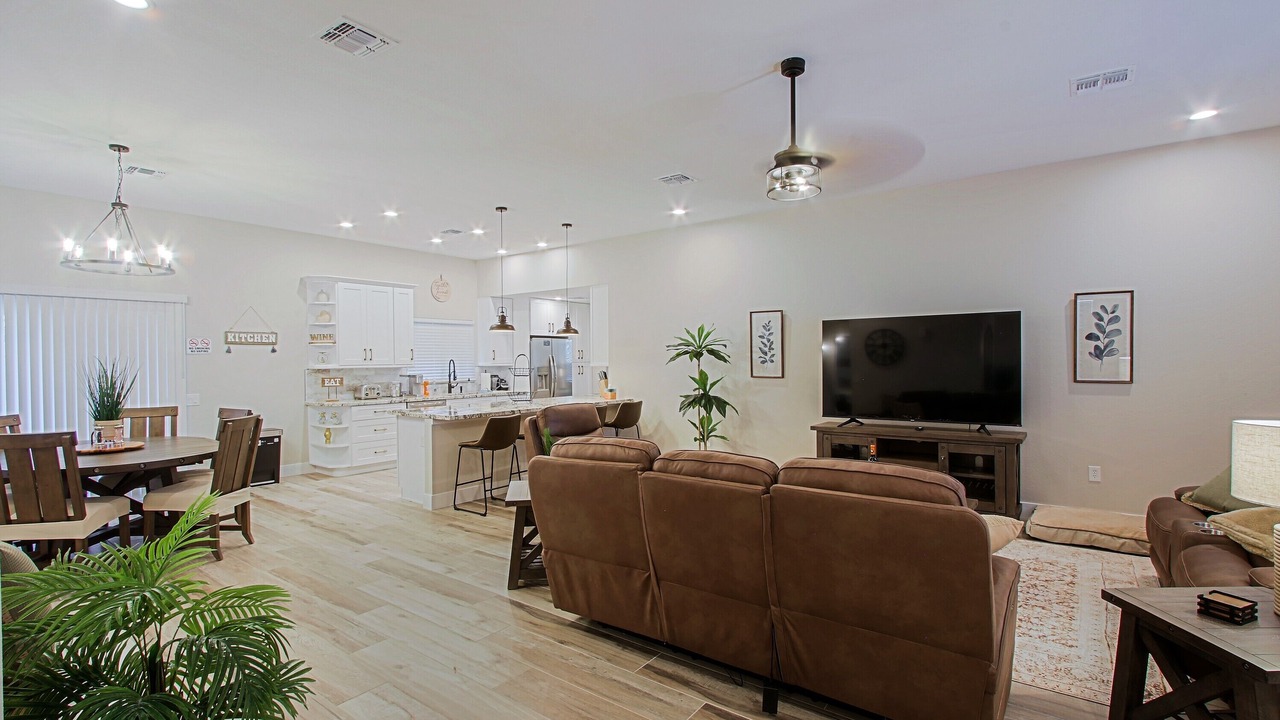 Photo of Livingroom in Sun City
