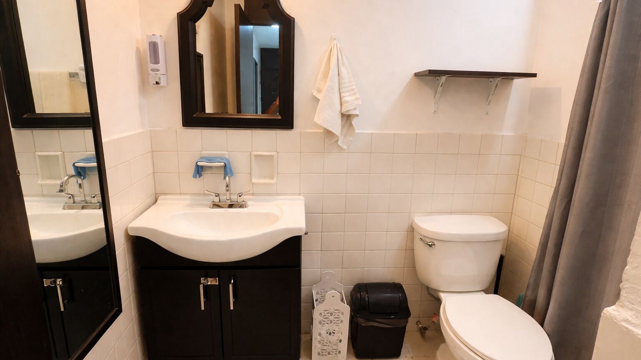 Photo of Bathroom in Monterrey Centro