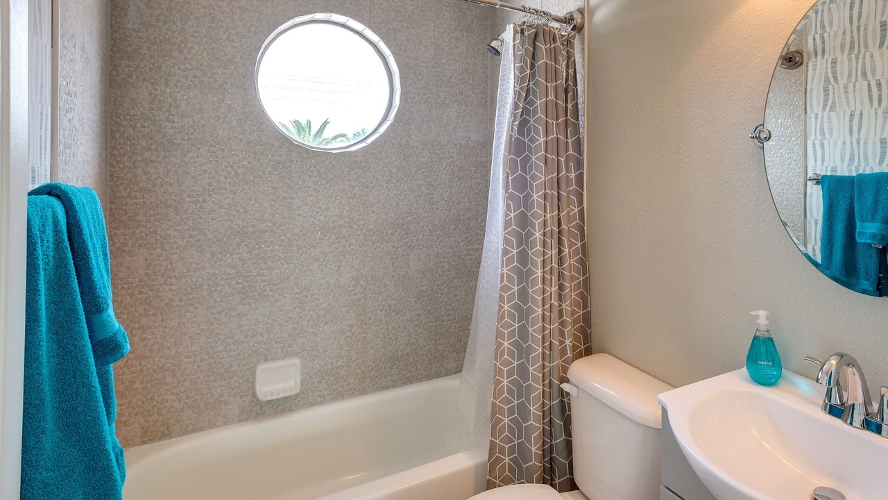 Photo of Bathroom in Cottonwood