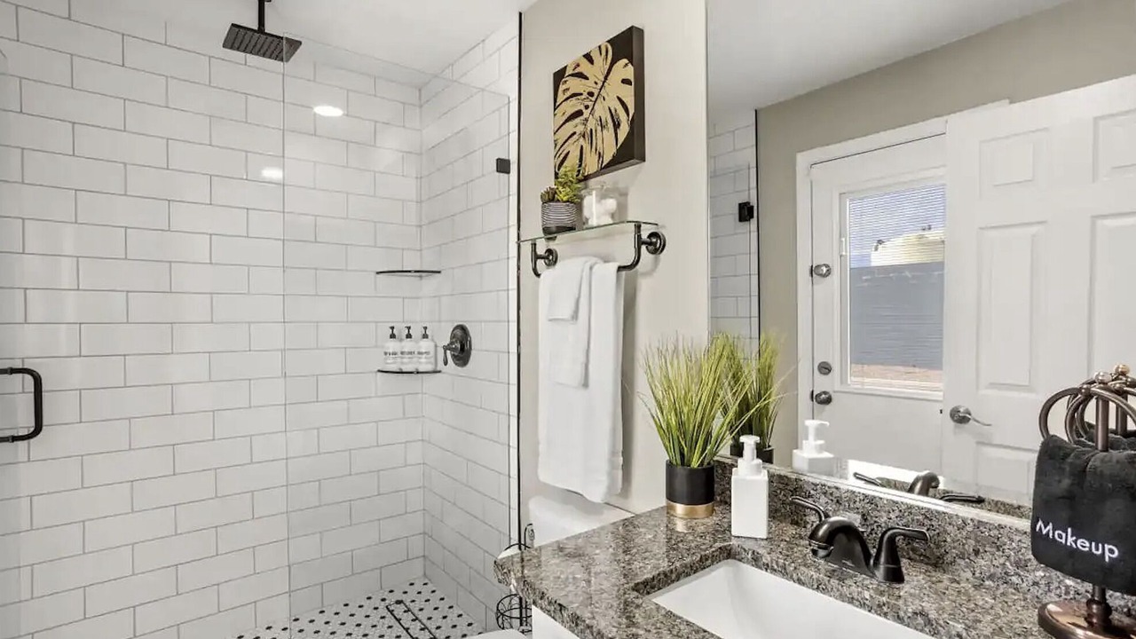 Photo of Bathroom in Paradise Valley Village