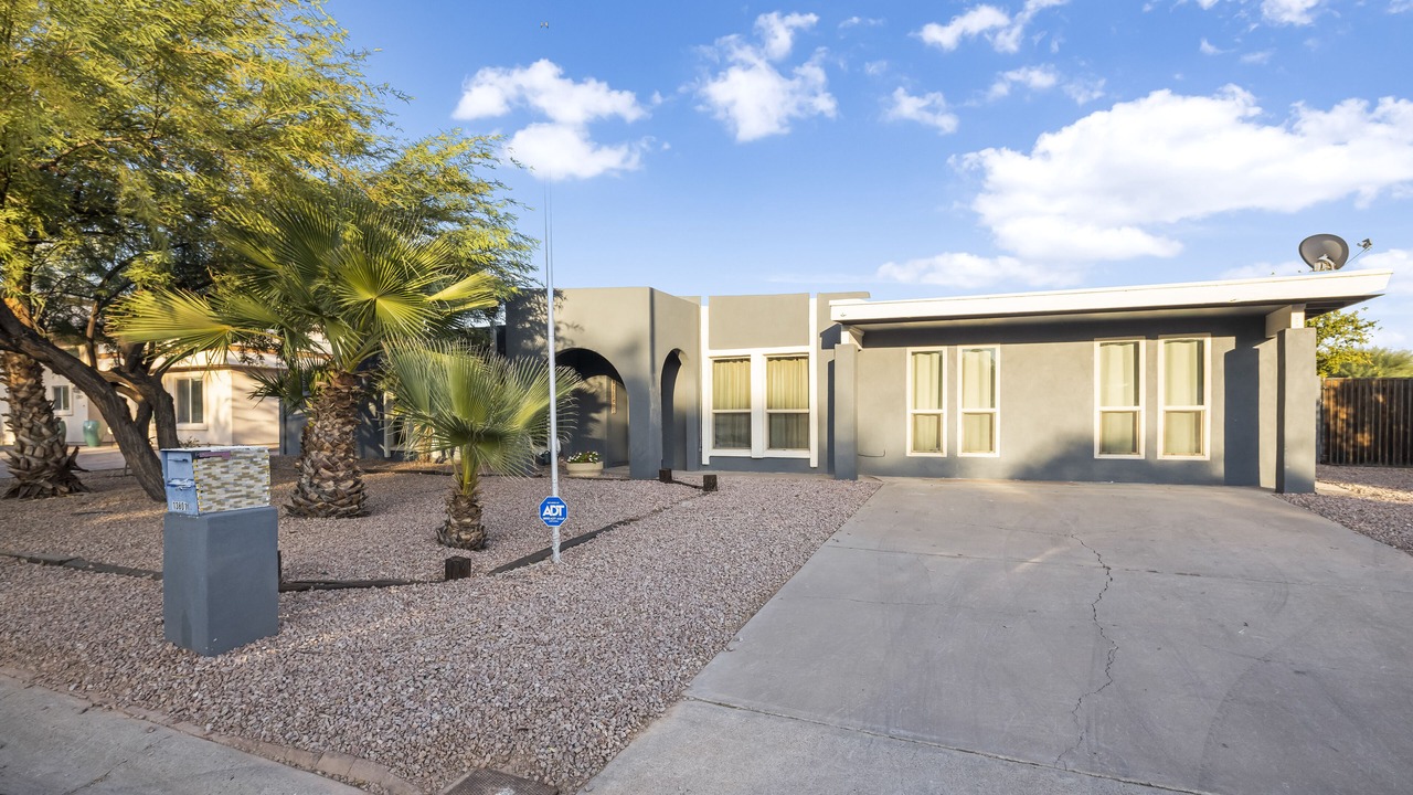 Photo of Outdoor in Paradise Valley Village