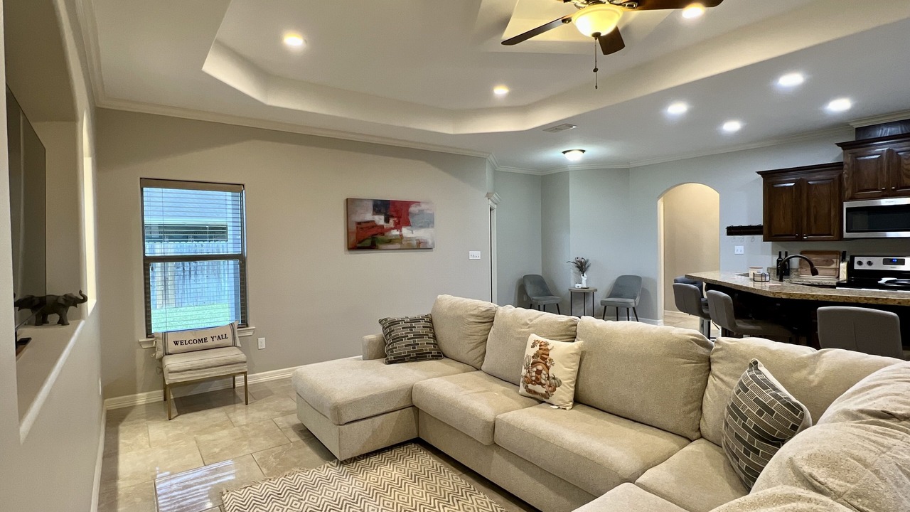 Photo of Livingroom in Brownsville