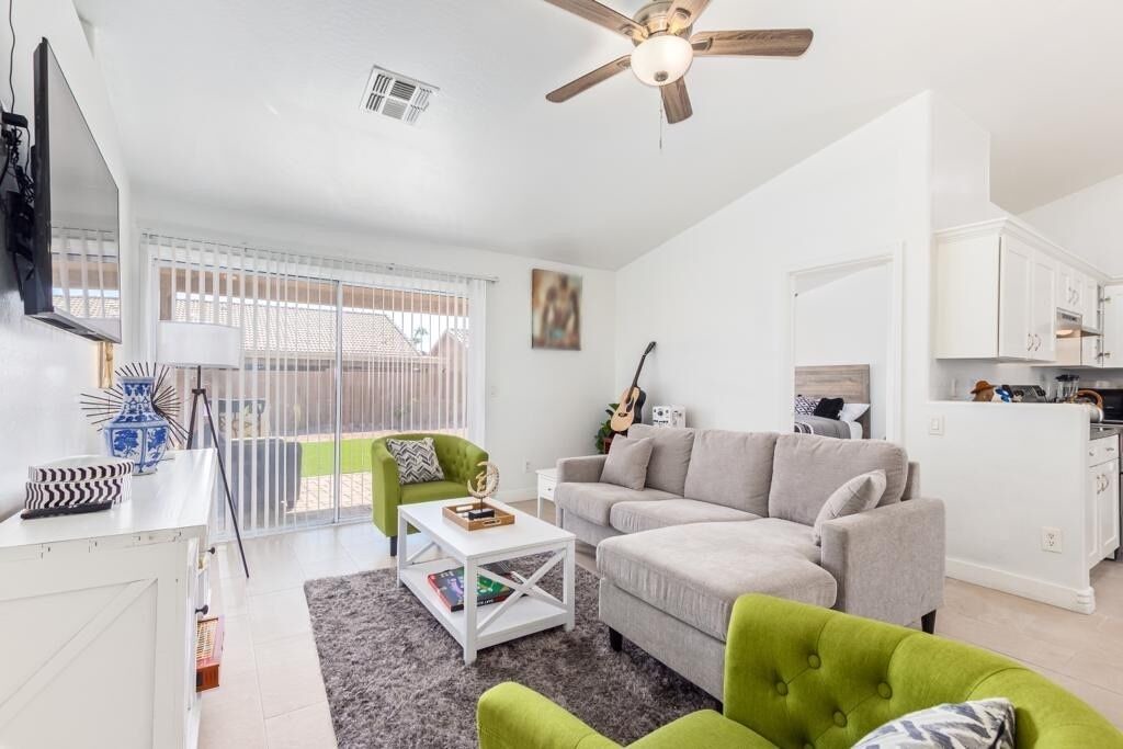 Photo of Livingroom in Maryvale