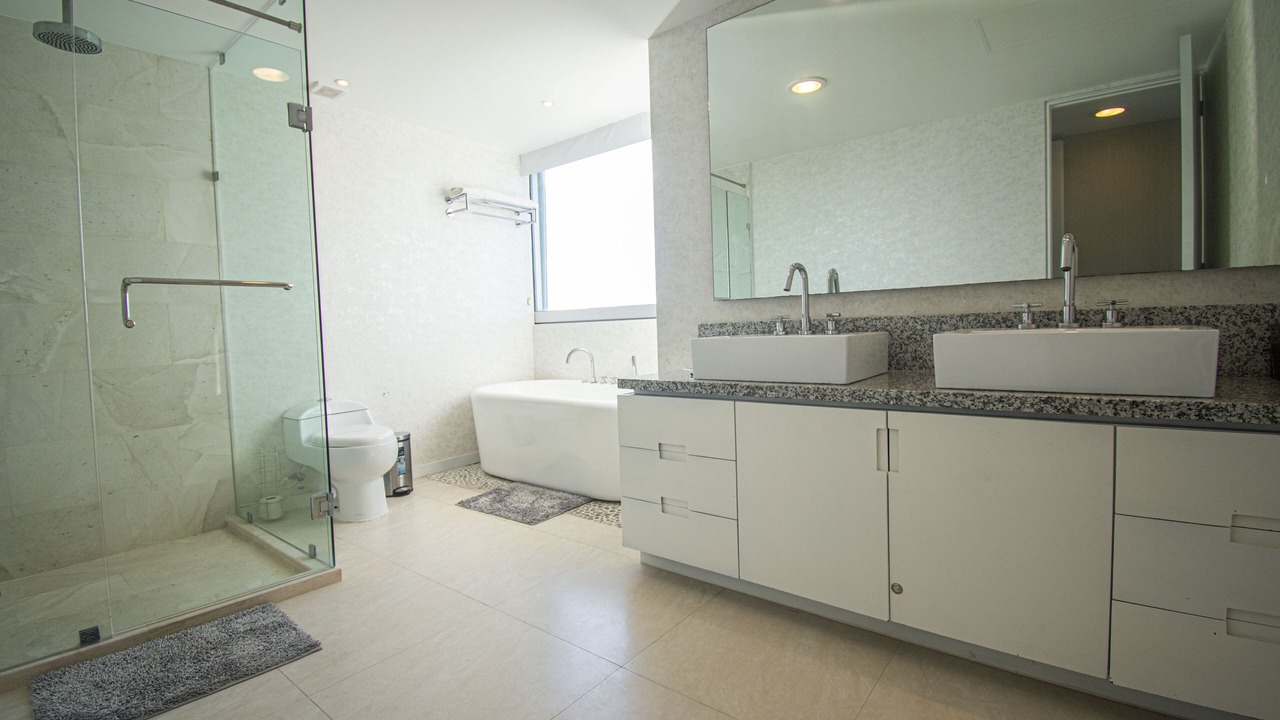 Photo of Bathroom in Quintas del Mar