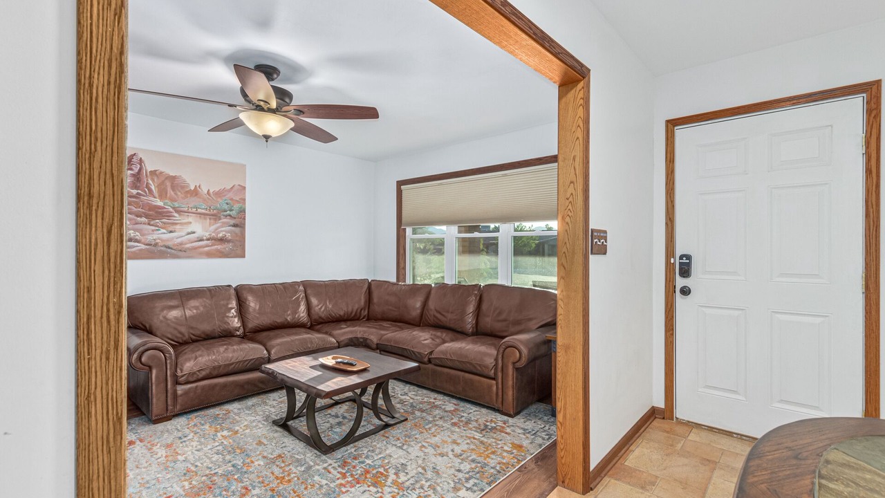 Photo of Livingroom in South Mountain