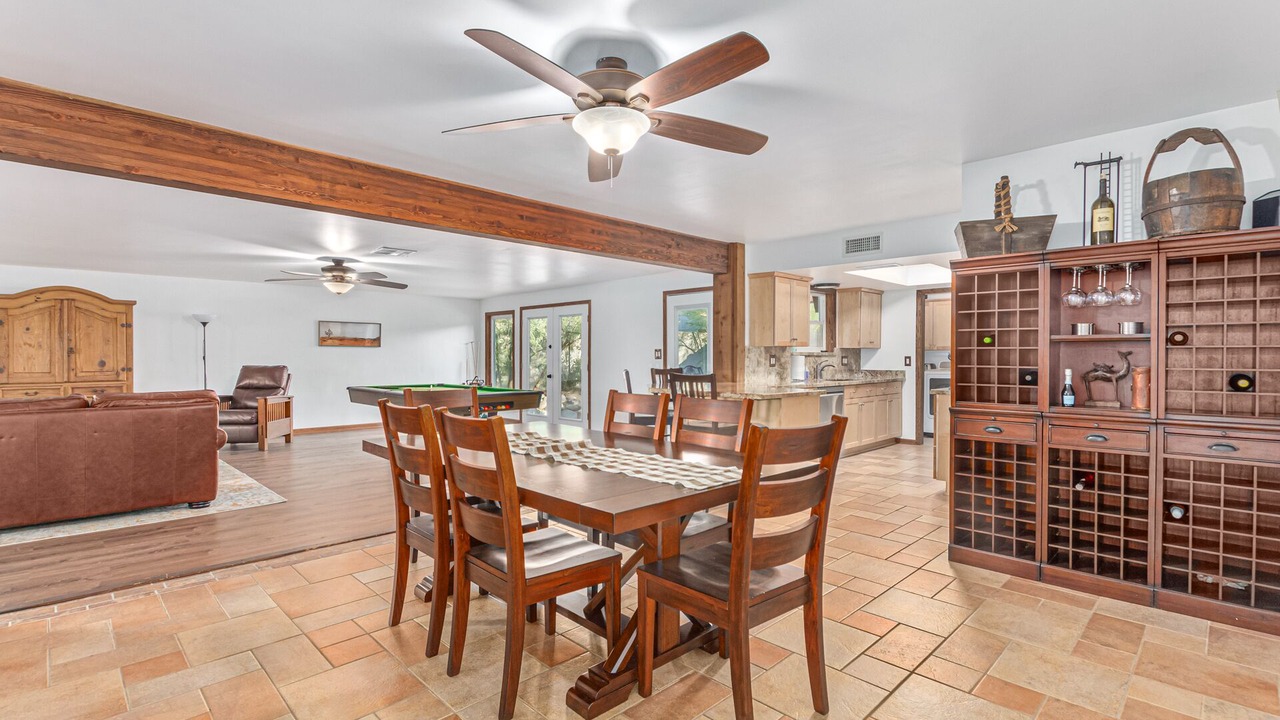 Photo of Livingroom in South Mountain