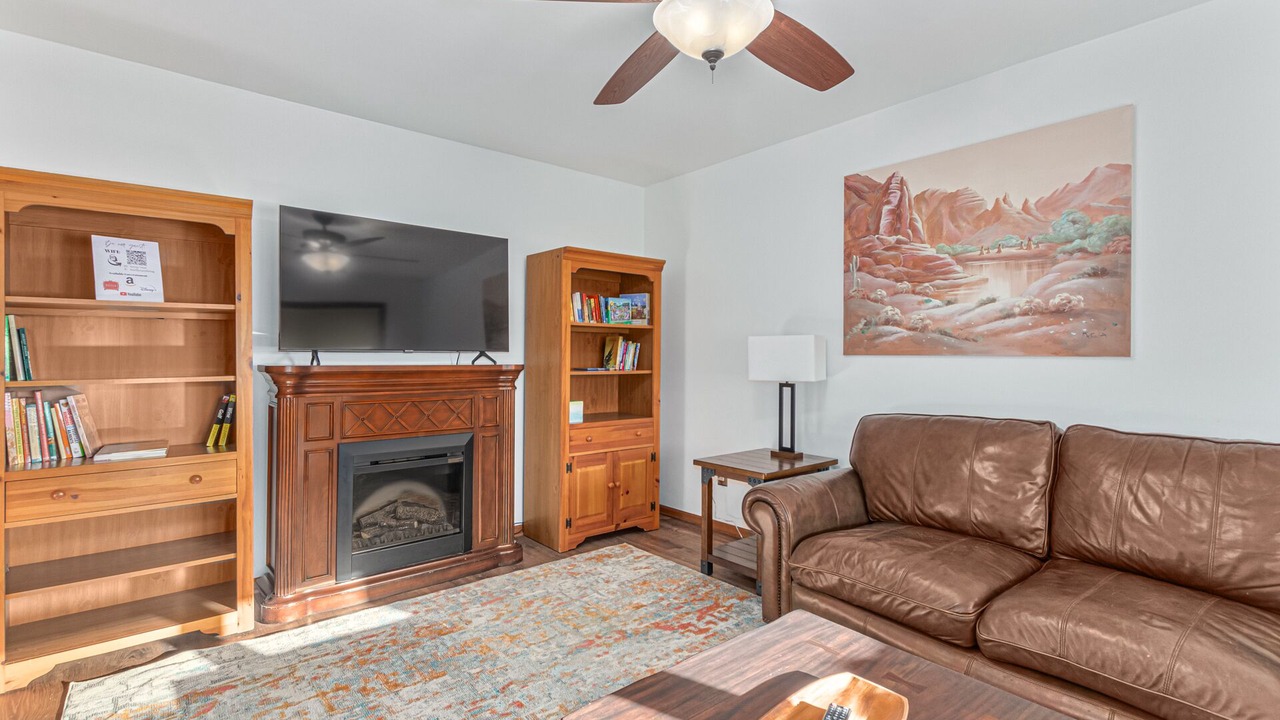 Photo of Livingroom in South Mountain