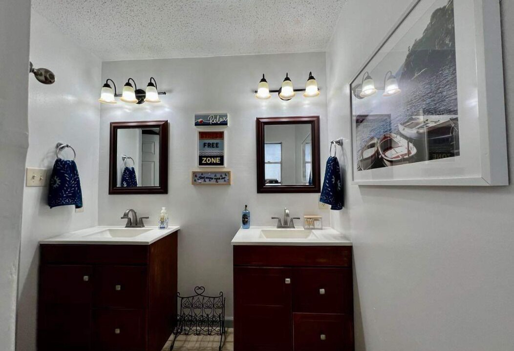 Photo of Bathroom in Brownsville
