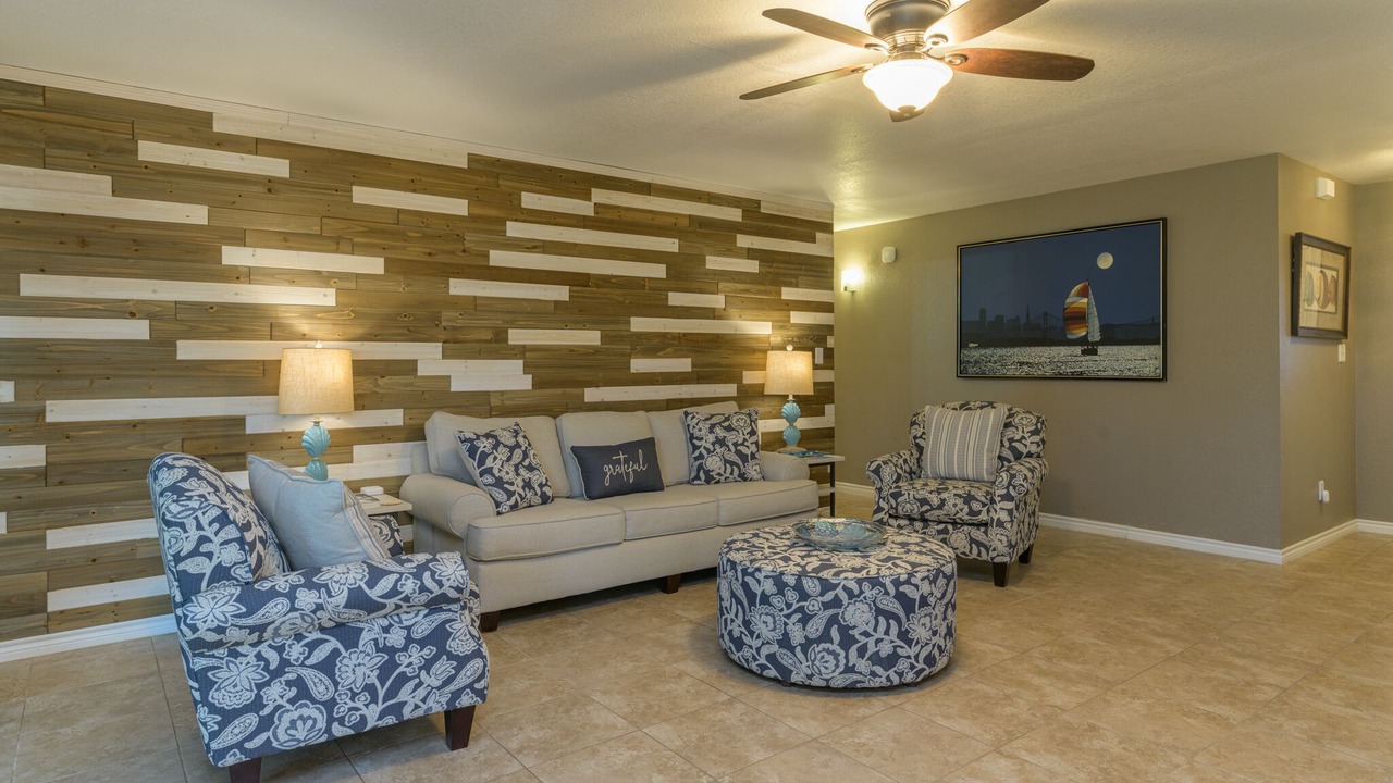 Photo of Livingroom in Laguna Vista