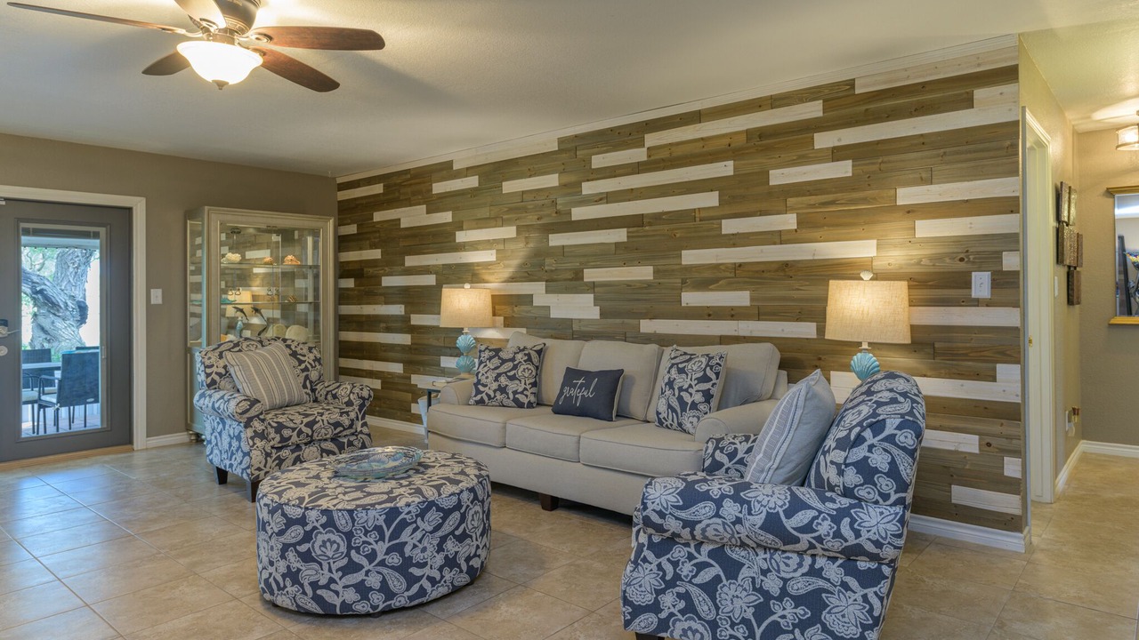 Photo of Livingroom in Laguna Vista