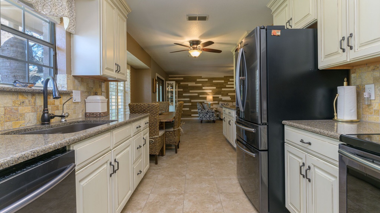 Photo of Kitchen in Laguna Vista