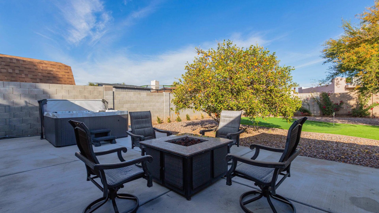Photo of Patio Balcony in North Mountain