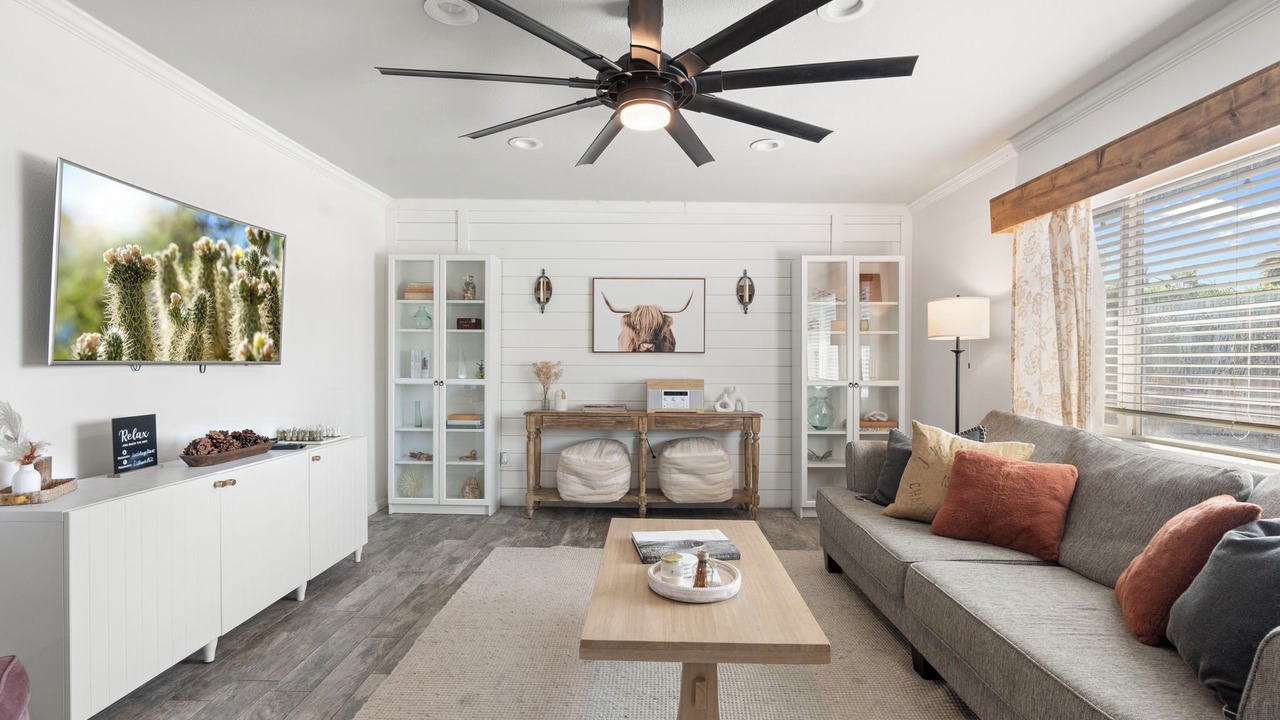 Photo of Livingroom in Gilbert