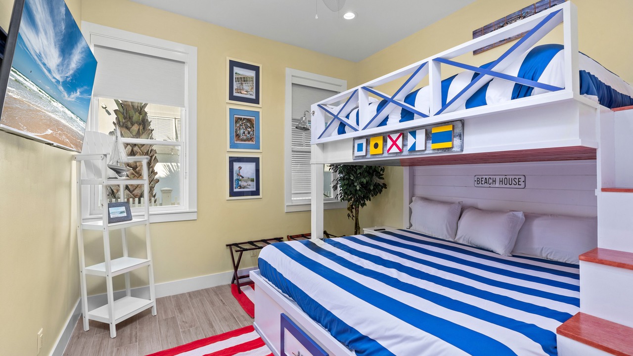 Photo of Bedroom in The Shores