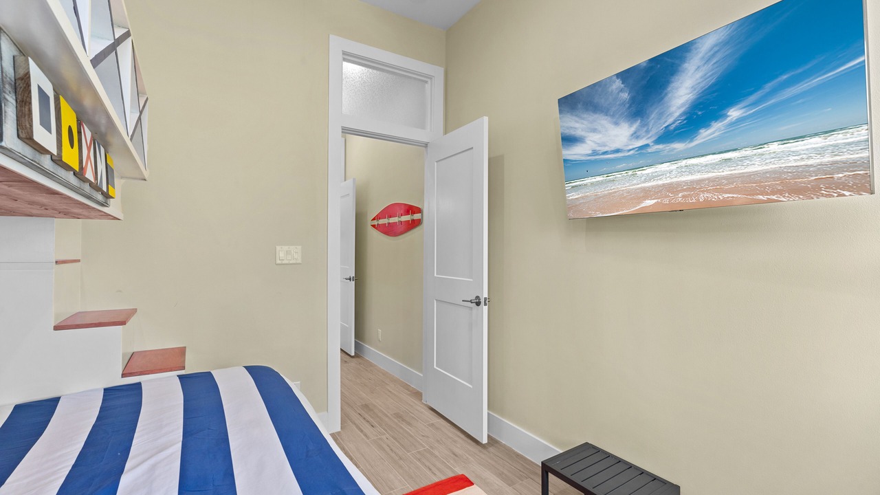 Photo of Bedroom in The Shores