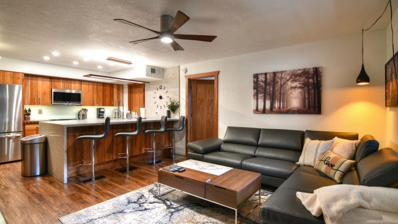 Photo of Livingroom in East Mesa