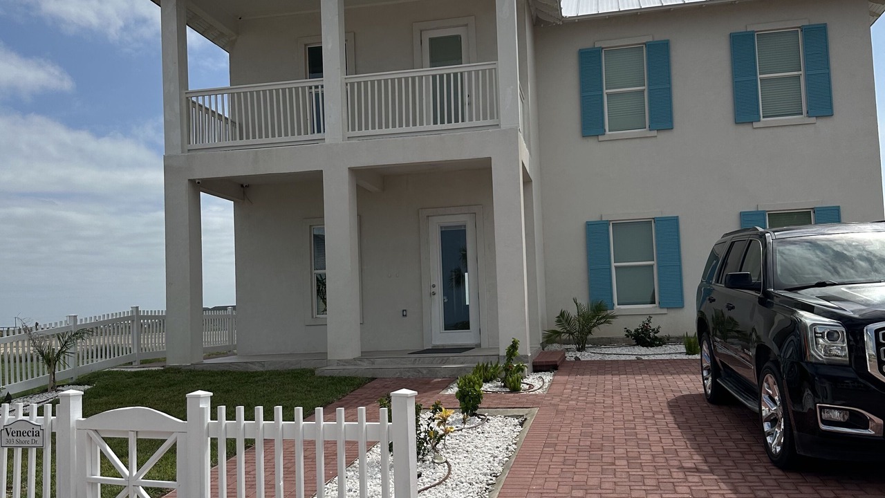 Photo of Outdoor in The Shores
