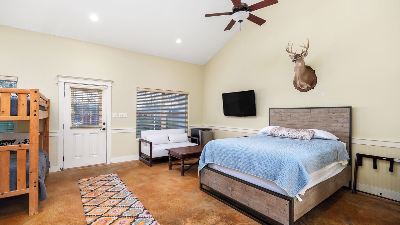 Photo of Bedroom in Raymondville