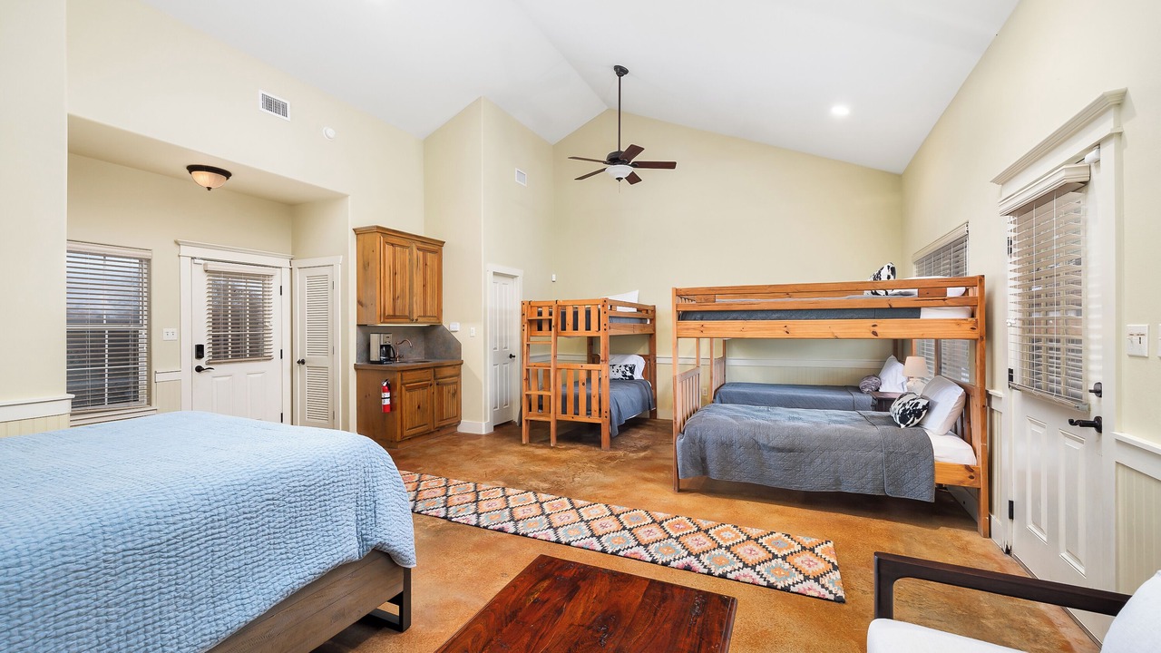 Photo of Bedroom in Raymondville