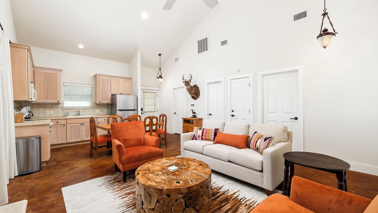 Photo of Livingroom in Raymondville