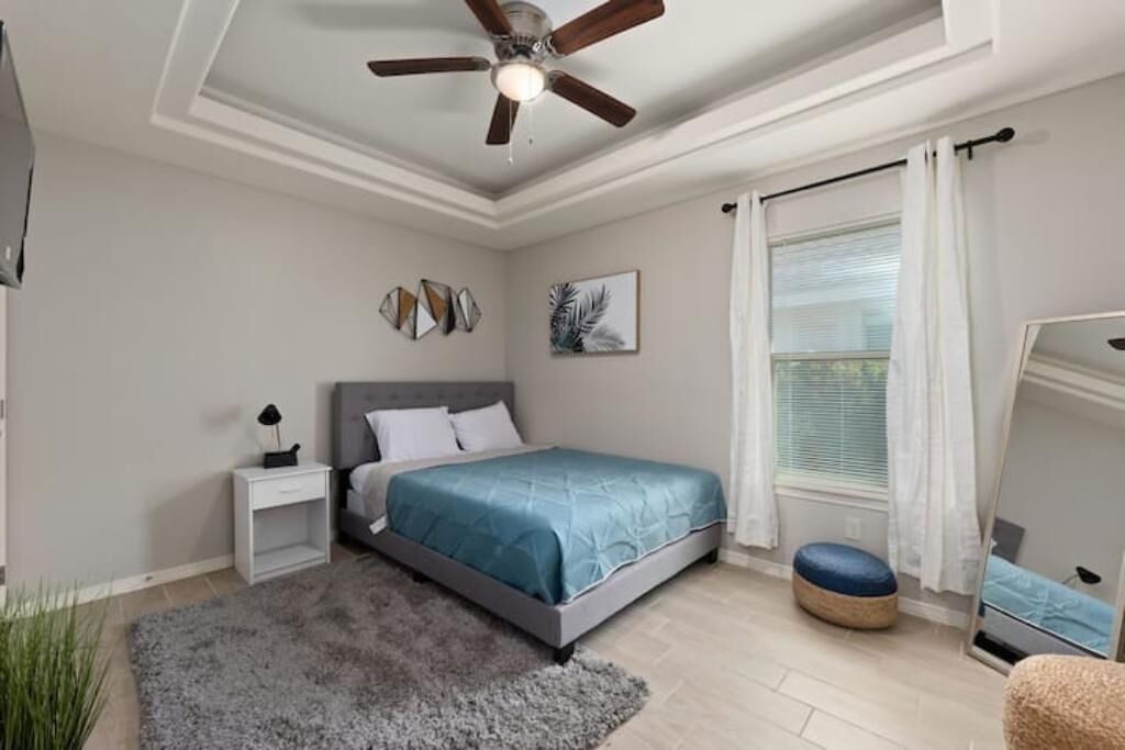 Photo of Bedroom in Edinburg