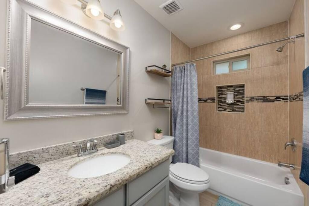 Photo of Bathroom in Edinburg