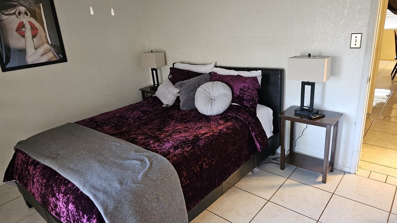Photo of Bedroom in Glendale