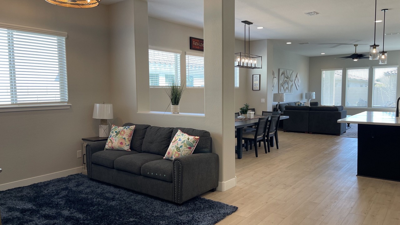 Photo of Livingroom in Maricopa County
