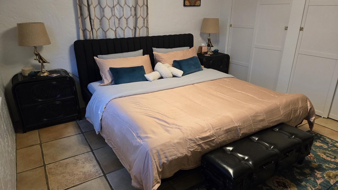Photo of Bedroom in Pierson Place Historic District