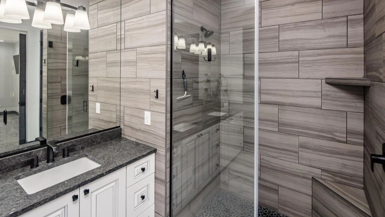 Photo of Bathroom in Desert Hills