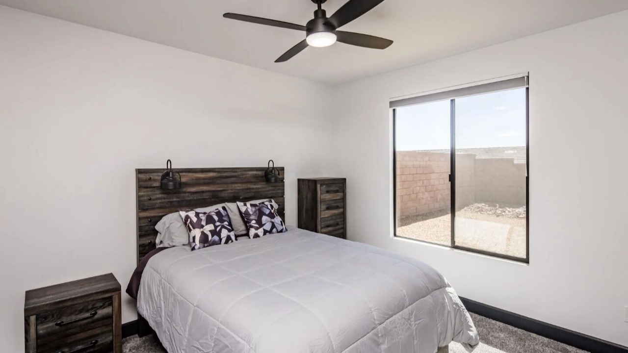 Photo of Bedroom in Desert Hills
