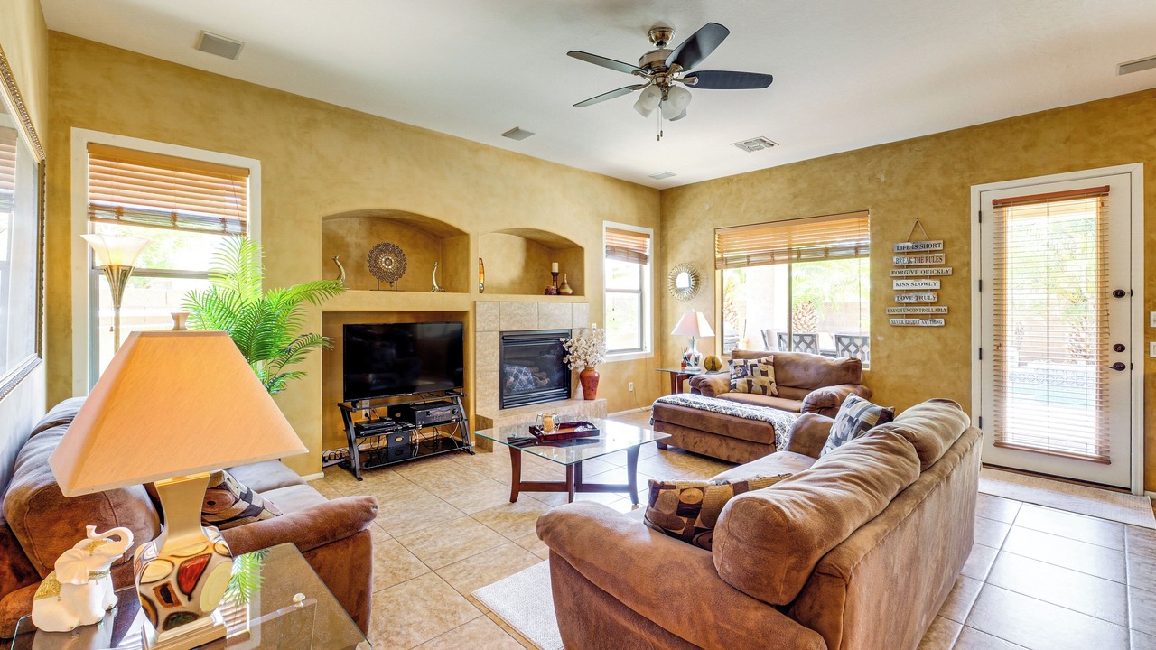 Photo of Livingroom in Maricopa