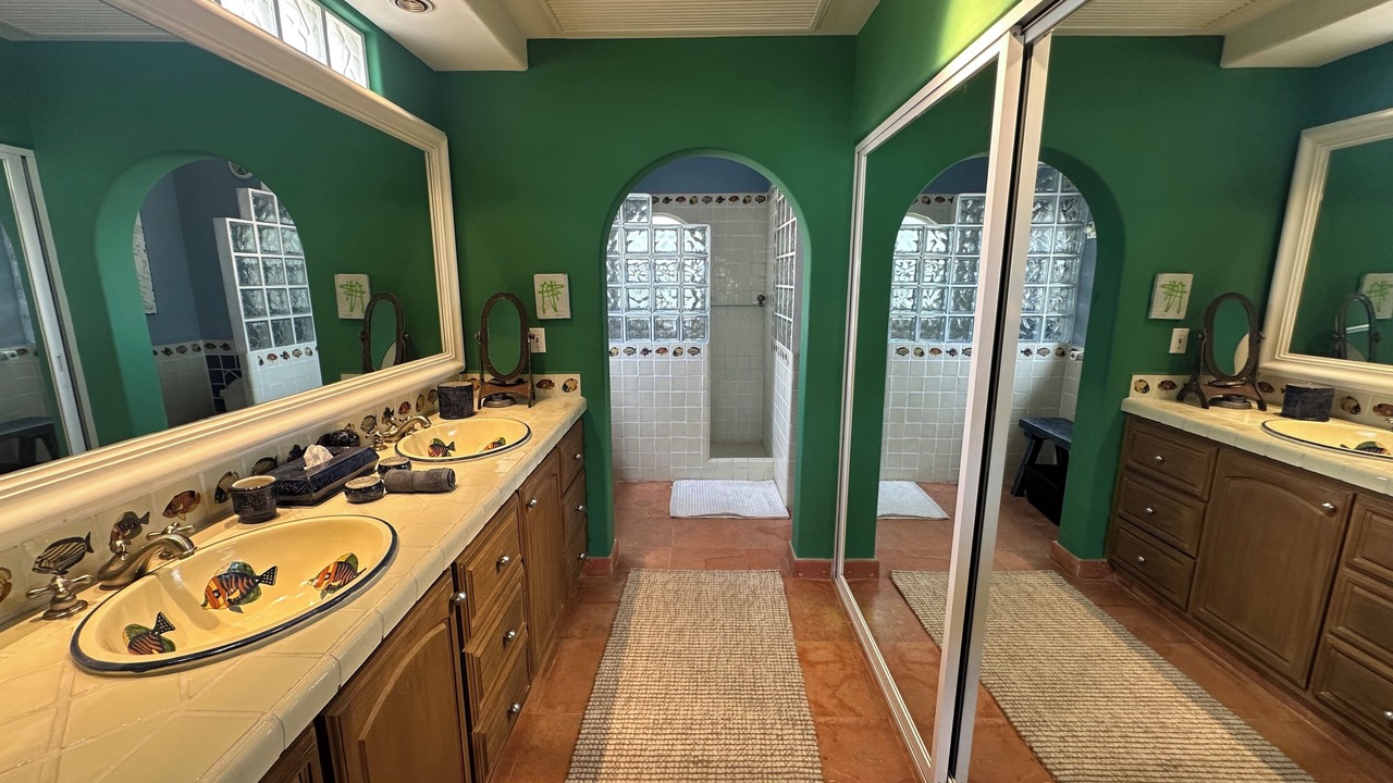Photo of Bathroom in Zona Hotelera